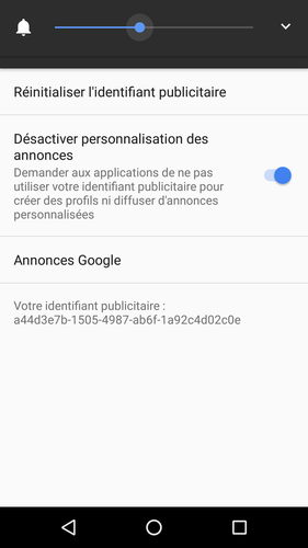 Copie d'écran d'un ordiphone, montrant l'identifiant publicitaire